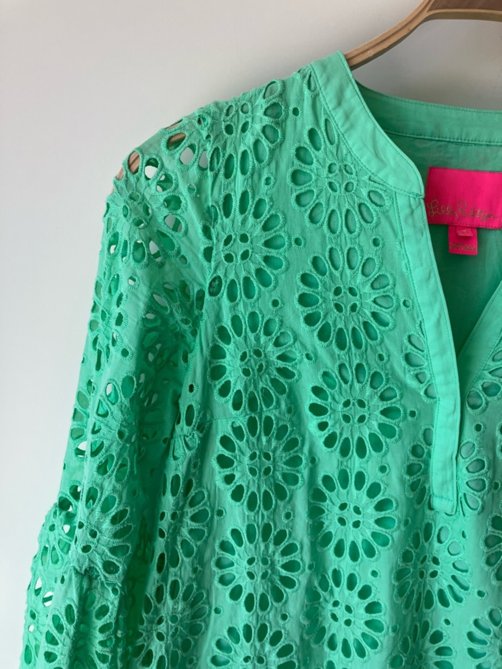 LILLY PULITZER BEKAH Resort Wear Patina Green Eyelet Dress with Pom Poms Size XS - Picture 3 of 9